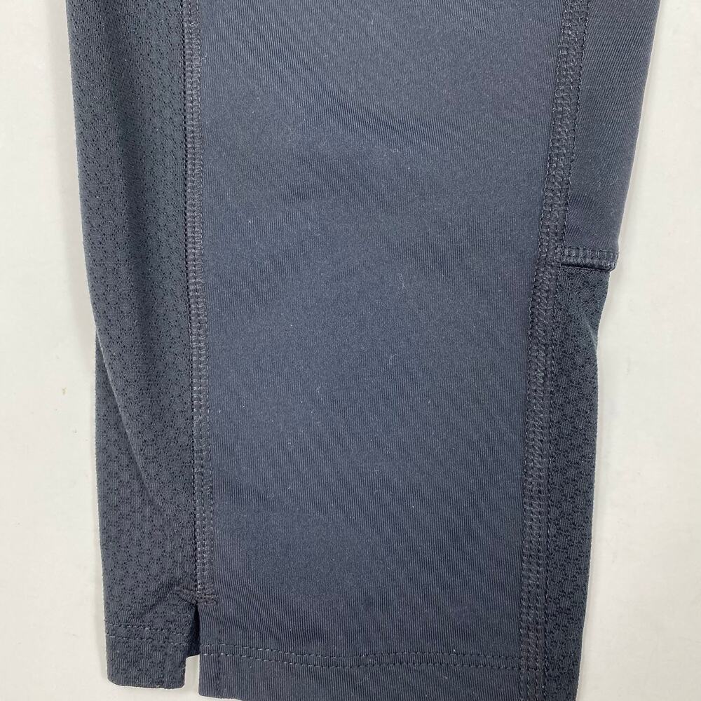 C9 Champion Capri Leggings Colorblock Black Gray Yoga Mesh Womens Moisturewick - Picture 3 of 8